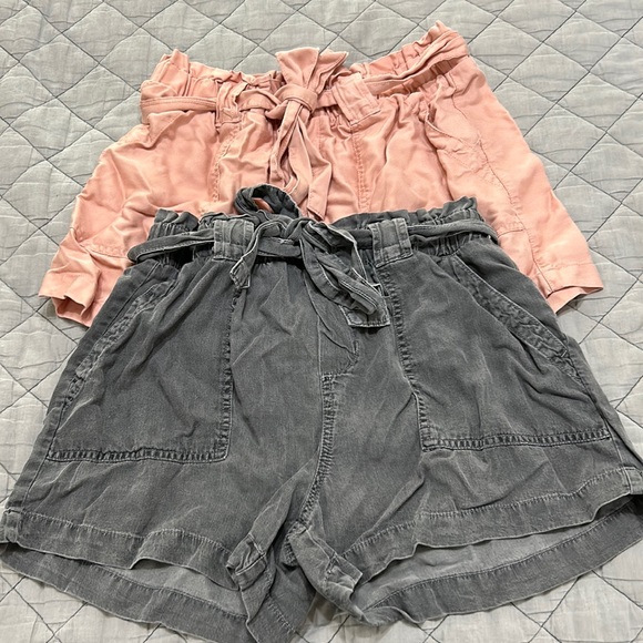 Set of two pink & black shorts - Picture 1 of 10